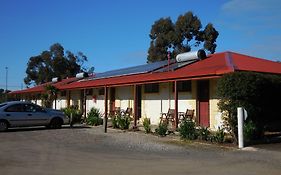 Inglewood Motel And Caravan Park Victoria