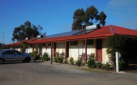 Inglewood Motel And Caravan Park Victoria